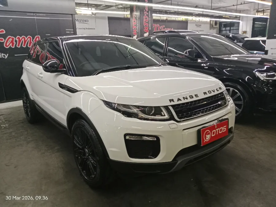 Foto Mobil Bekas Kanan Depan Land Rover Range Rover Evoque 2.0 tahun 2019