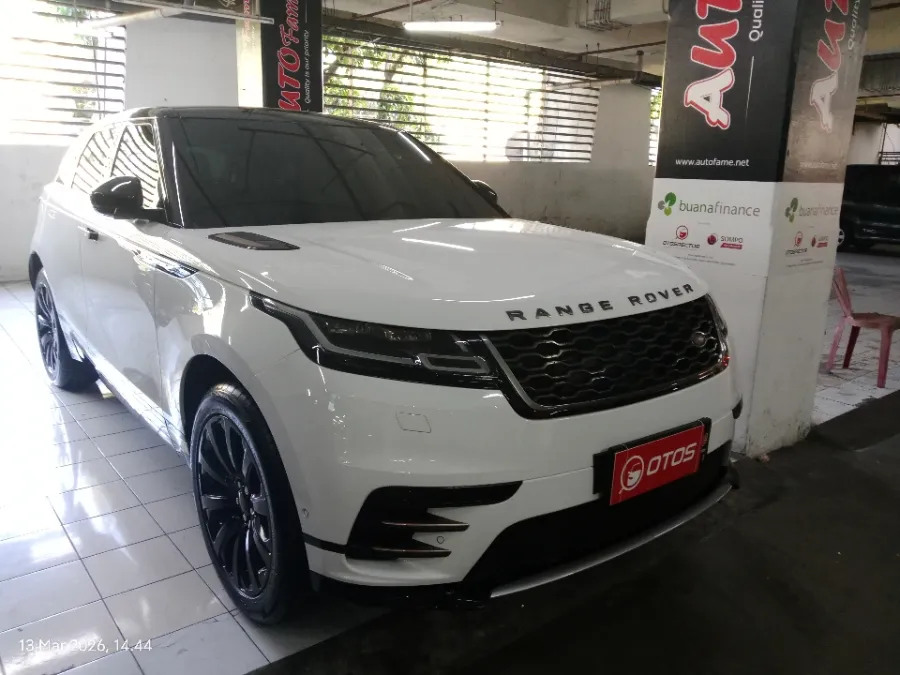 Foto Mobil Bekas Kanan Depan Land Rover Range Rover Velar 2.0 SE R-Dynamic 250 PS tahun 2018