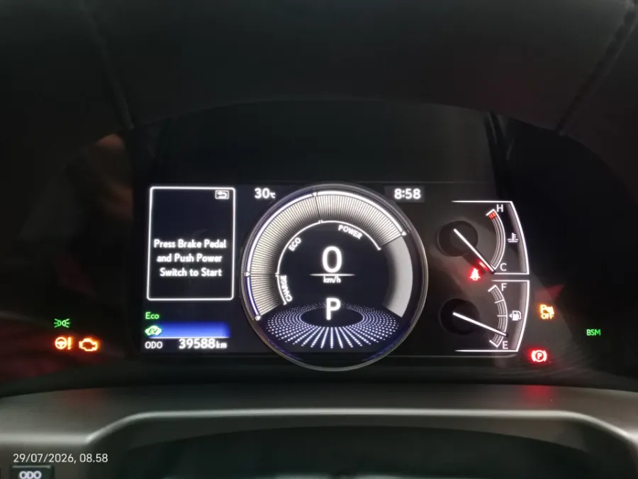 Foto Mobil Bekas Odometer Lexus ES 300h 2.5 Ultra Luxury tahun 2018