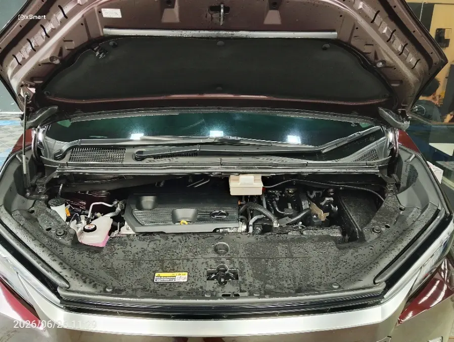Foto Mobil Bekas Mesin Lexus LM 350 2.5 L tahun 2025
