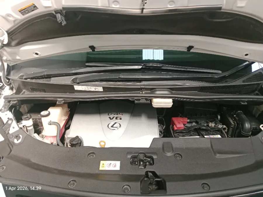 Foto Mobil Bekas Mesin Lexus LM 350 3.5 tahun 2021