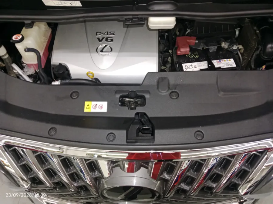 Foto Mobil Bekas Mesin Lexus LM 350 3.5 tahun 2023