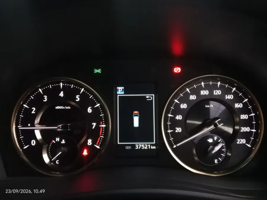 Foto Mobil Bekas Odometer Lexus LM 350 3.5 tahun 2023