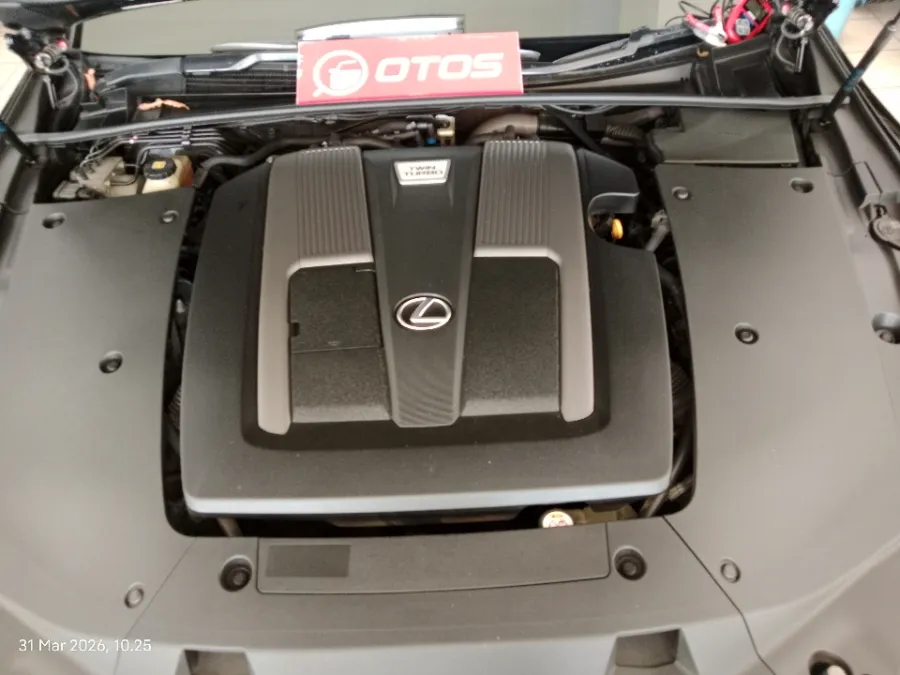 Foto Mobil Bekas Mesin Lexus LS 500 3.4 Executive tahun 2018