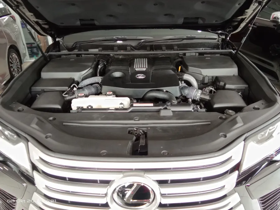 Foto Mobil Bekas Mesin Lexus LX 600 3.5 tahun 2023