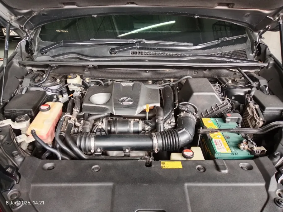 Foto Mobil Bekas Mesin Lexus NX 200t 2.0 tahun 2015