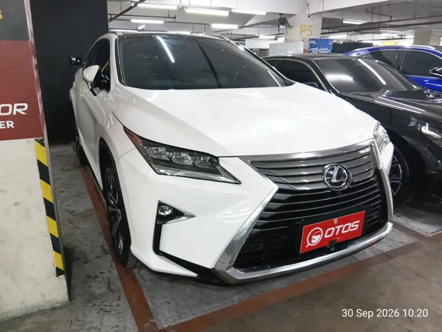 Foto Mobil Bekas Kanan Depan Lexus NX 200t 2.0 Luxury tahun 2016