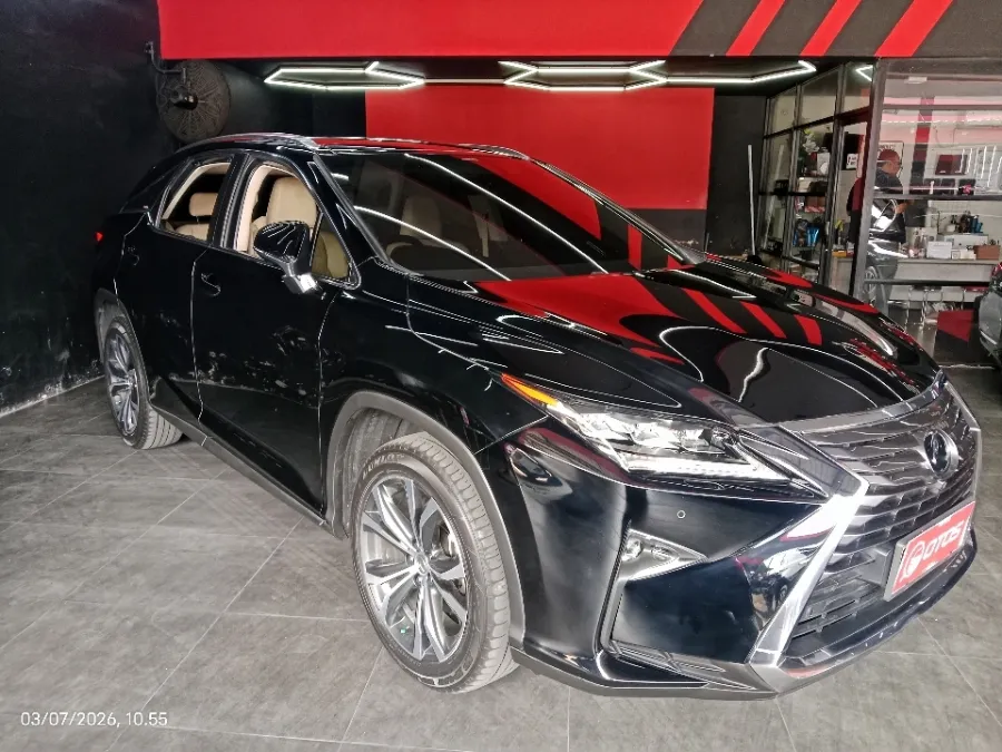 Foto Mobil Bekas Kanan Depan Lexus RX 200t 2.0 Luxury tahun 2017