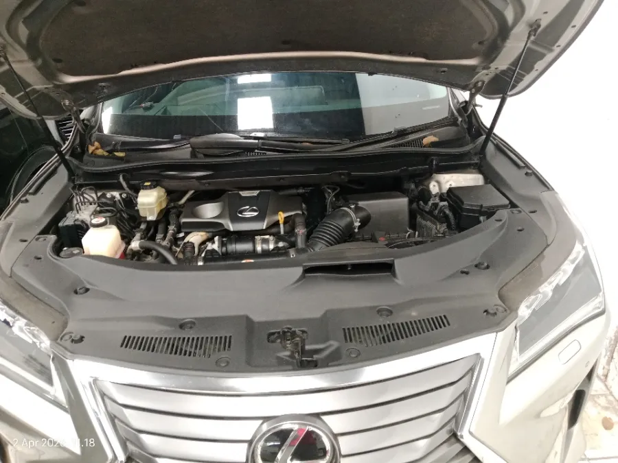 Foto Mobil Bekas Mesin Lexus RX 200t 2.0 Luxury tahun 2017