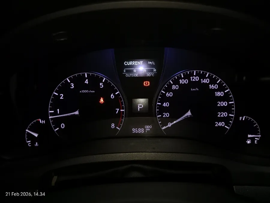 Foto Mobil Bekas Odometer Lexus RX 270 2.7 tahun 2012