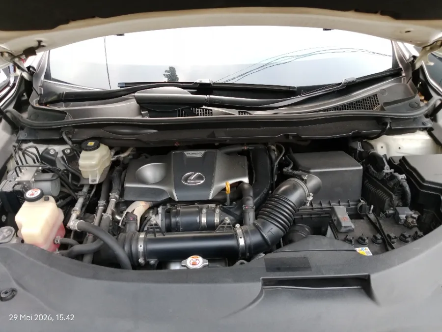 Foto Mobil Bekas Mesin Lexus RX 300 2.0 F-Sport tahun 2018
