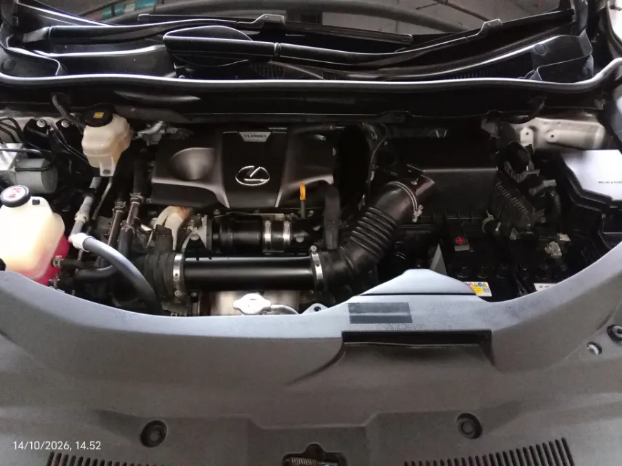 Foto Mobil Bekas Mesin Lexus RX 300 2.0 F-Sport tahun 2019