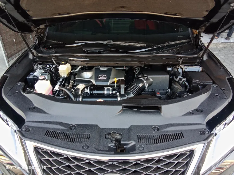 Foto Mobil Bekas Mesin Lexus RX 300 2.0 F-Sport tahun 2022