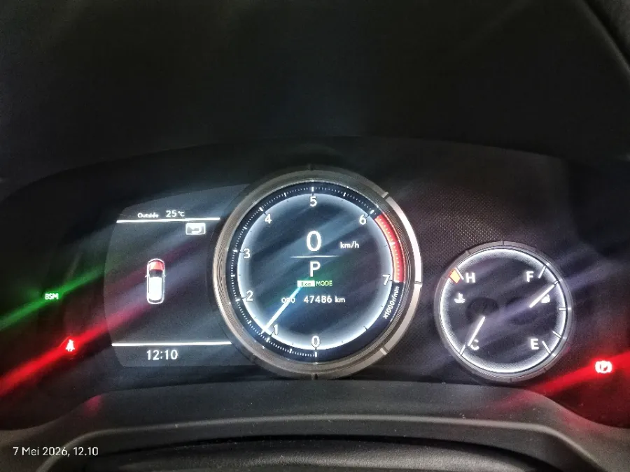 Foto Mobil Bekas Odometer Lexus RX 300 2.0 F-Sport tahun 2022