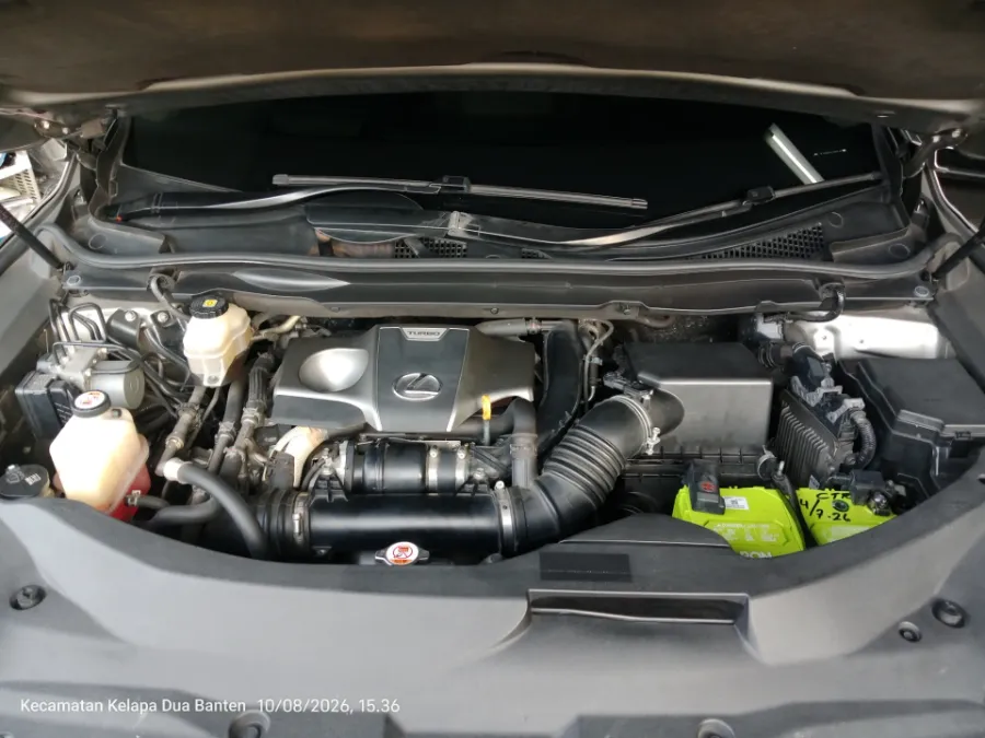 Foto Mobil Bekas Mesin Lexus RX 300 2.0 Luxury tahun 2020