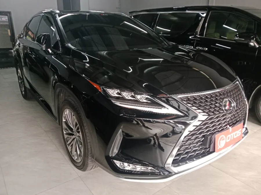 Foto Mobil Bekas Kanan Depan Lexus RX 300 2.0 Luxury tahun 2022