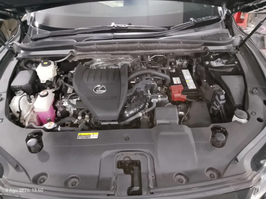 Foto Mobil Bekas Mesin Lexus RX 350 2.4 tahun 2023