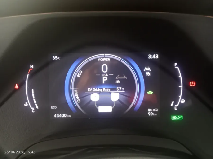 Foto Mobil Bekas Odometer Lexus RX 350 H 2.5 Luxury 4X2 tahun 2023