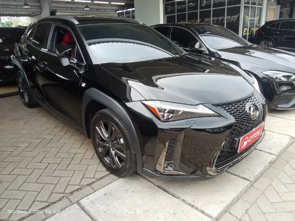2021 Lexus UX 200 2.0 F-Sport