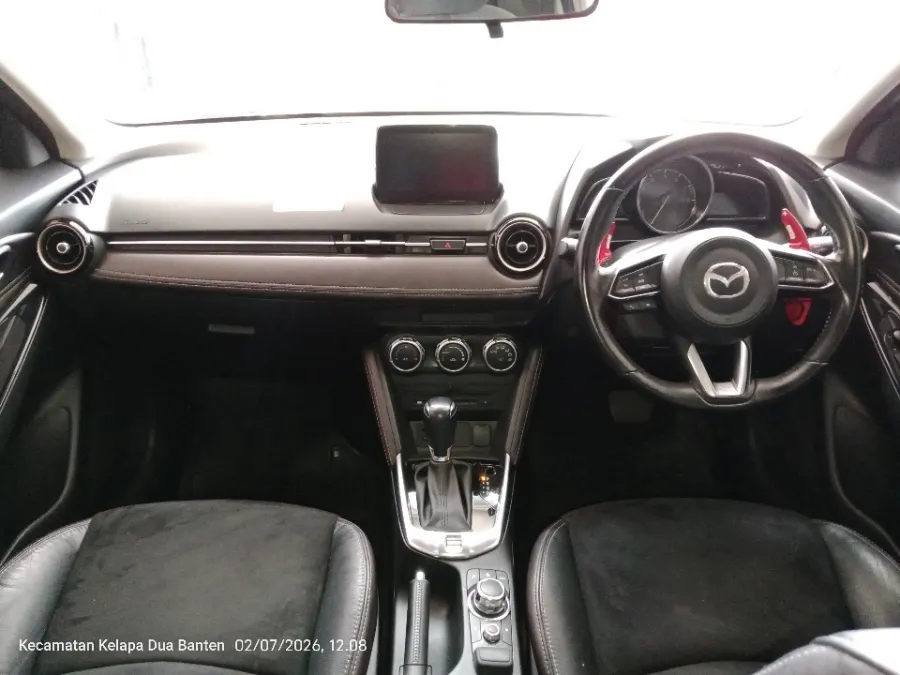 Foto Mobil Bekas Dashboard Mazda 2 1.5 tahun 2017