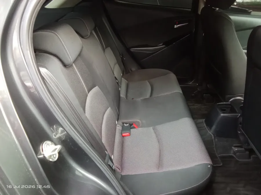 Foto Mobil Bekas Kabin Belakang Mazda 2 1.5 tahun 2017