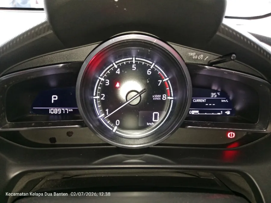 Foto Mobil Bekas Odometer Mazda 2 1.5 tahun 2017