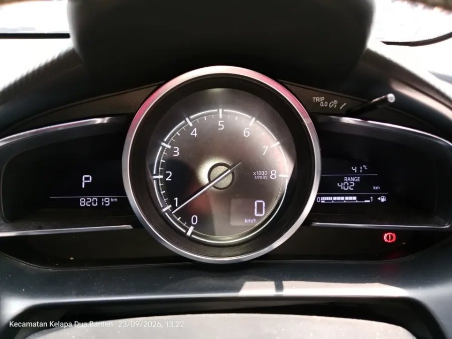 Foto Mobil Bekas Odometer Mazda 2 1.5 tahun 2017