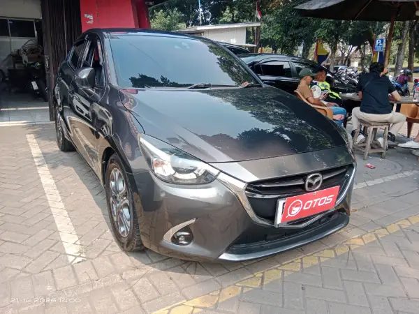 2018 Mazda 2 1.5 - Foto 1 dari 6