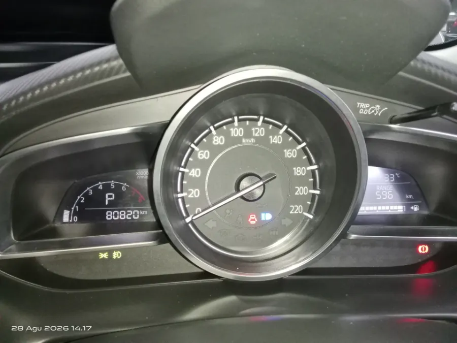 Foto Mobil Bekas Odometer Mazda 2 1.5 tahun 2019