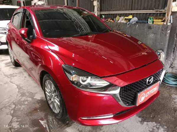 2020 Mazda 2 1.5 R - Foto 1 dari 6