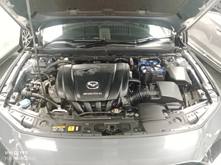 Foto Mobil Bekas Mesin Mazda 3 2.0 tahun 2019