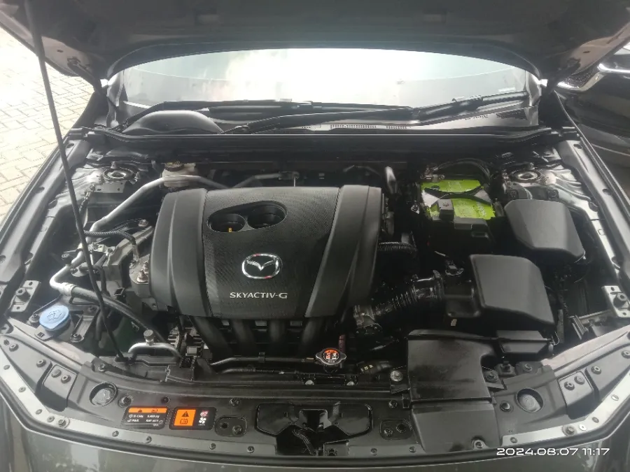 Foto Mobil Bekas Mesin Mazda 3 2.0 tahun 2021