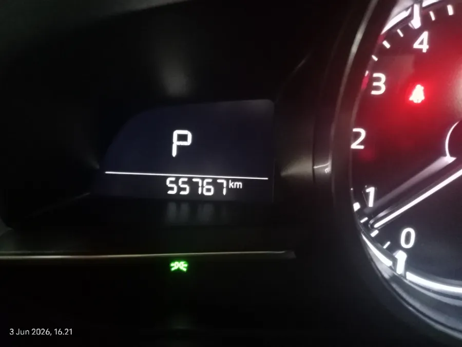 Foto Mobil Bekas Odometer Mazda 3 2.0 Skyactiv-G Hatchback tahun 2018