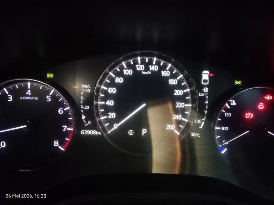 Foto Mobil Bekas Odometer Mazda 3 2.0 Skyactiv-G Hatchback tahun 2019