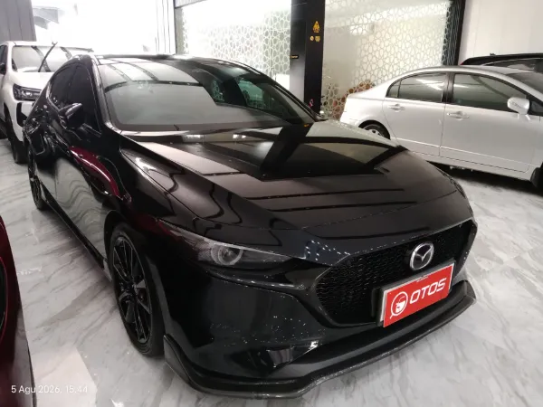 2023 Mazda 3 2.0 Skyactiv-G Hatchback - Foto 1 dari 6