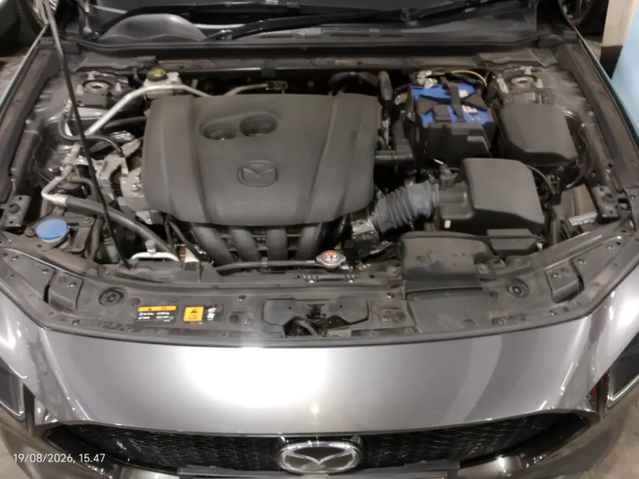Foto Mobil Bekas Mesin Mazda 3 2.0 Skyactiv-G Hatchback tahun 2023