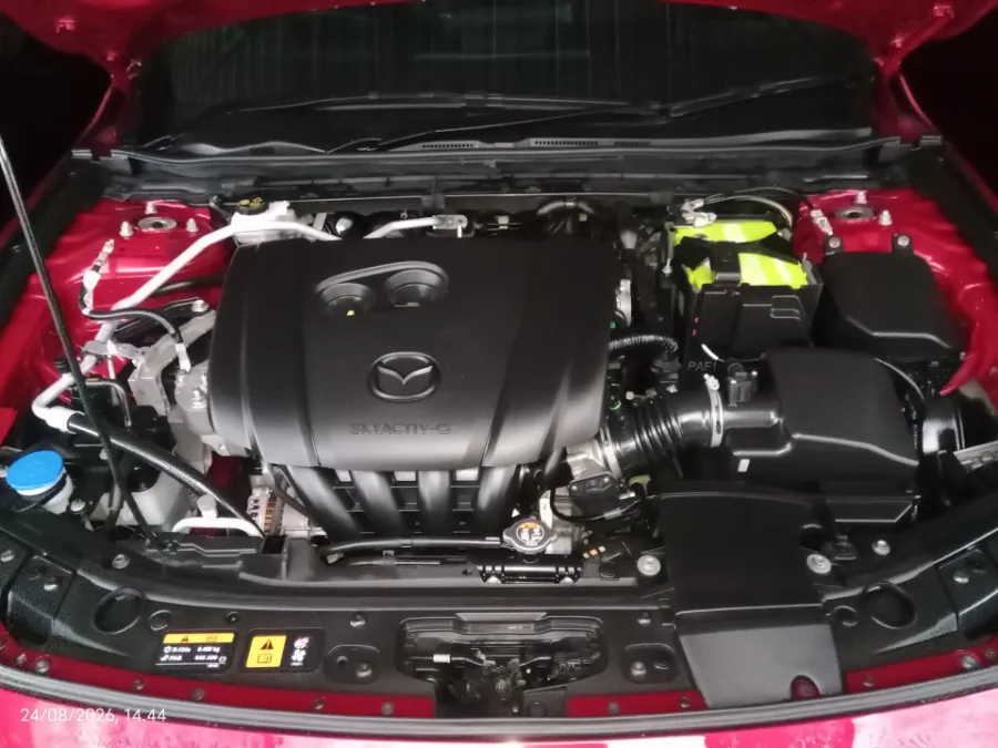 Foto Mobil Bekas Mesin Mazda 3 2.0 Skyactiv-G Hatchback tahun 2023