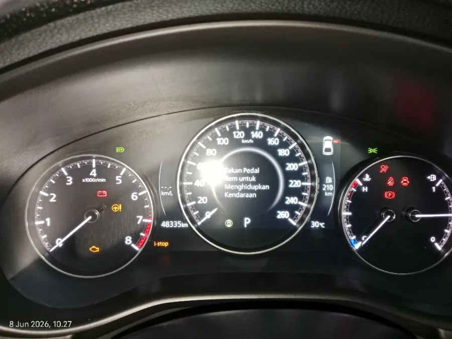 Foto Mobil Bekas Odometer Mazda 3 2.0 Skyactiv-G Hatchback tahun 2023