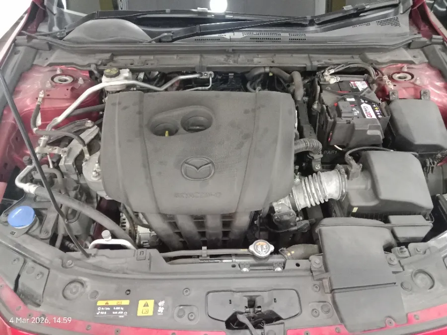 Foto Mobil Bekas Mesin Mazda 3 2.0 Skyactiv-G Sedan tahun 2023