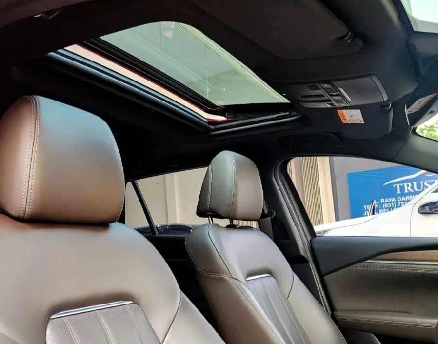 Foto Mobil Bekas Kabin Depan Mazda 6 2.5 tahun 2019