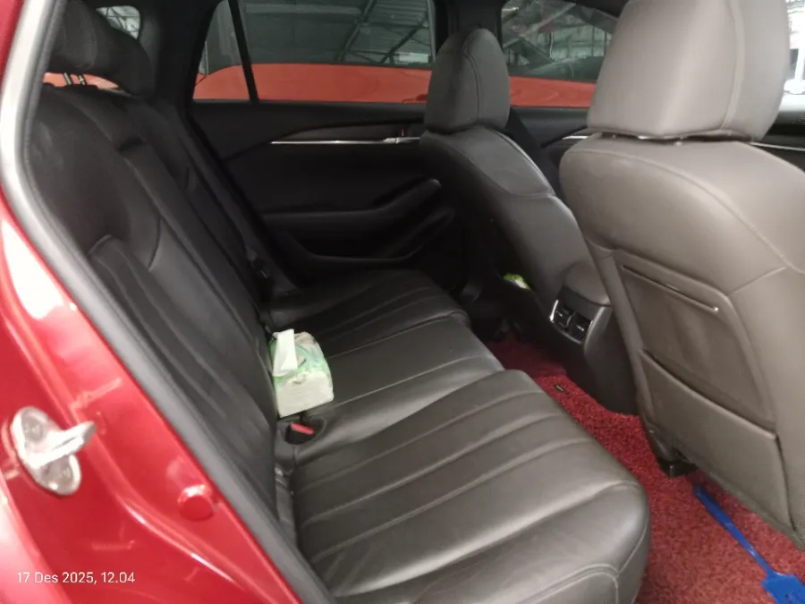 Foto Mobil Bekas Kabin Belakang Mazda 6 2.5 Elite Estate tahun 2020
