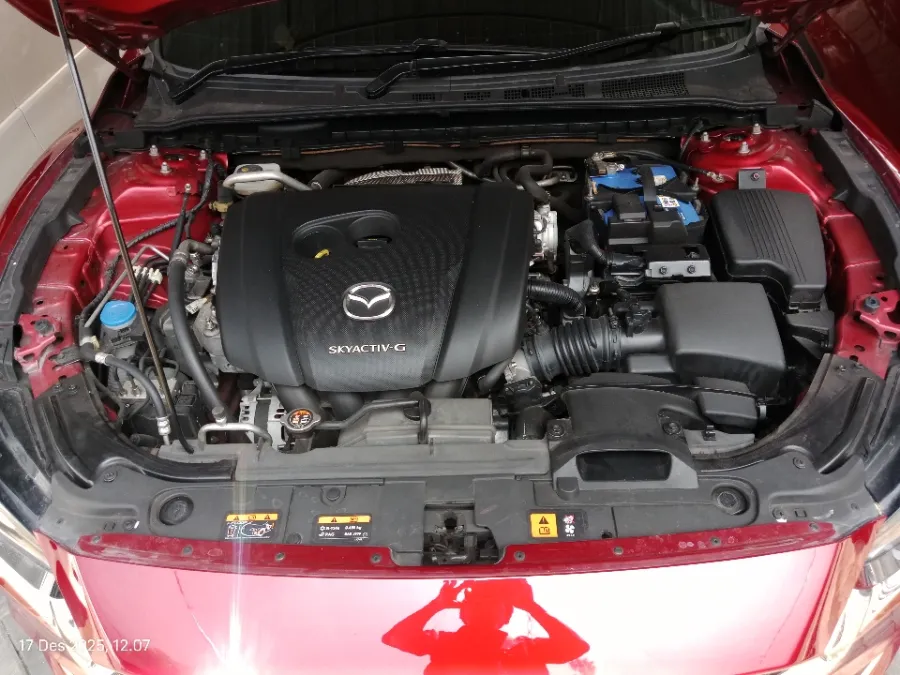 Foto Mobil Bekas Mesin Mazda 6 2.5 Elite Estate tahun 2020
