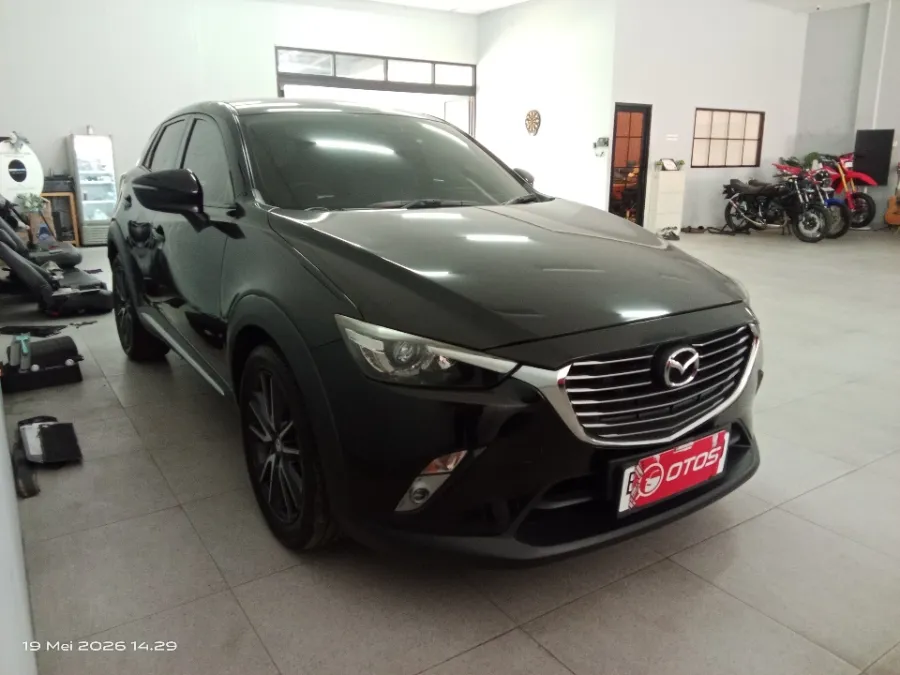 Foto Mobil Bekas Kanan Depan Mazda CX-3 1.5 Kuro tahun 2017