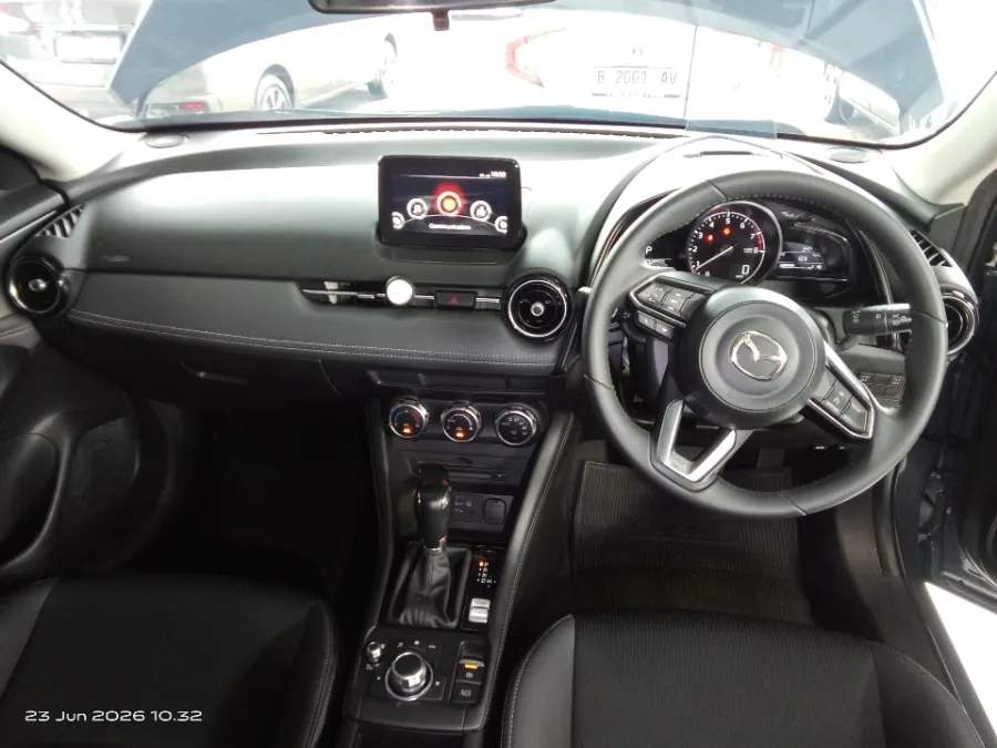 Foto Mobil Bekas Dashboard Mazda CX-3 1.5 Kuro tahun 2021