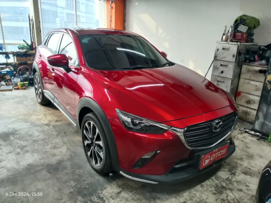 Foto Mobil Bekas Kanan Depan Mazda CX-3 1.5 Kuro tahun 2021