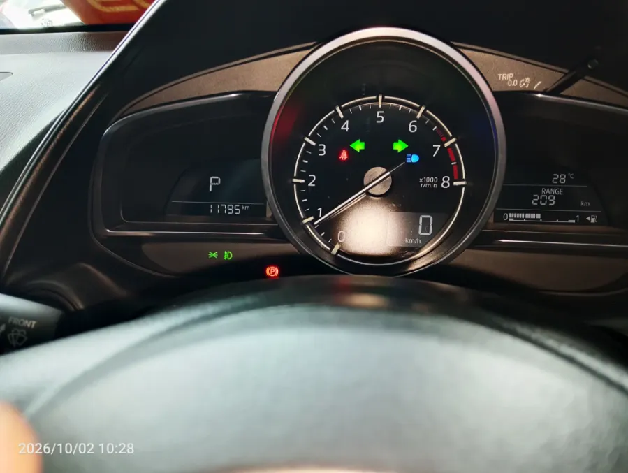 Foto Mobil Bekas Odometer Mazda CX-3 1.5 Kuro tahun 2022