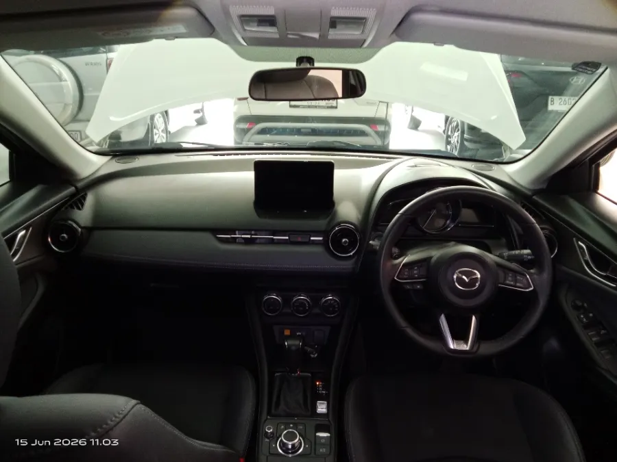 Foto Mobil Bekas Dashboard Mazda CX-3 1.5 Kuro tahun 2023