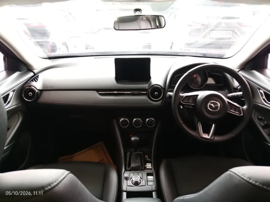 Foto Mobil Bekas Dashboard Mazda CX-3 1.5 Kuro tahun 2023