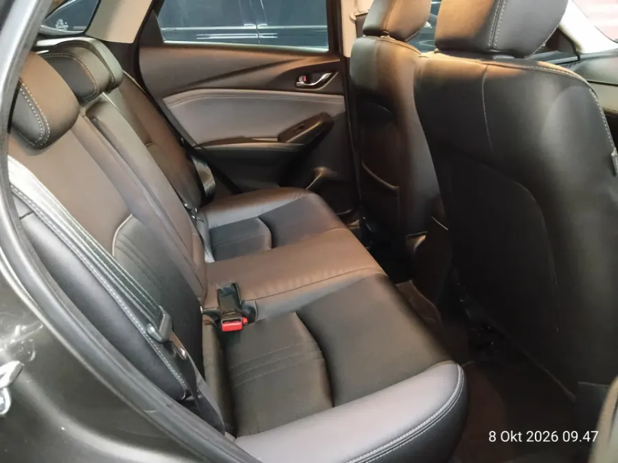 Foto Mobil Bekas Kabin Belakang Mazda CX-3 1.5 Kuro tahun 2023