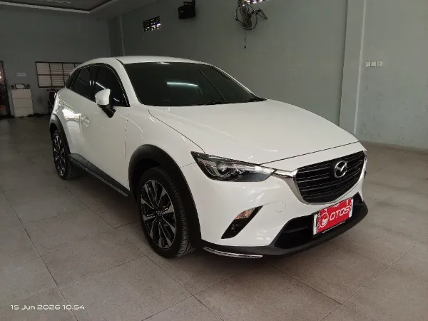 2023 Mazda CX-3 1.5 Kuro - Foto 1 dari 6